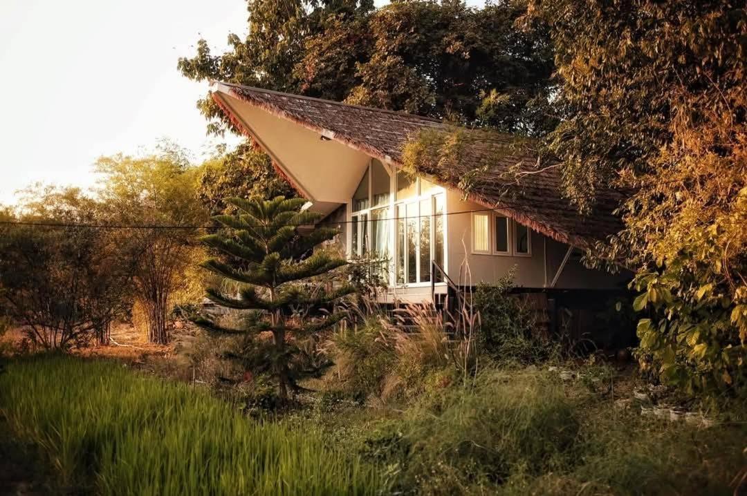 Royal Mountain View Villa Ratchaburi Værelse billede